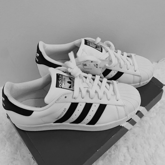 Adidas - Picture 1 of 2